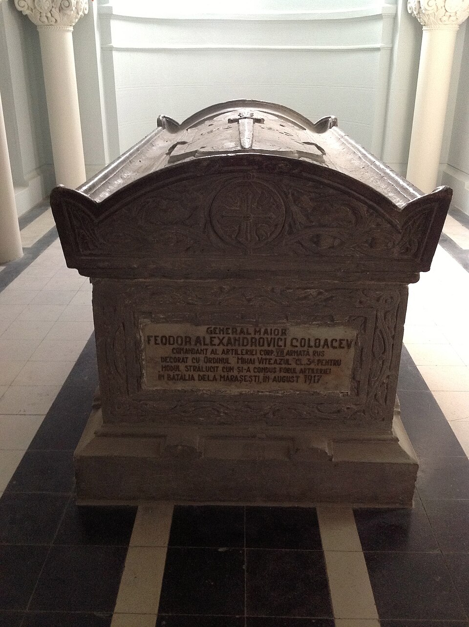 Mormântul generalului maior Feodor Alexandrovici Coloacev, vedere la capăt.
