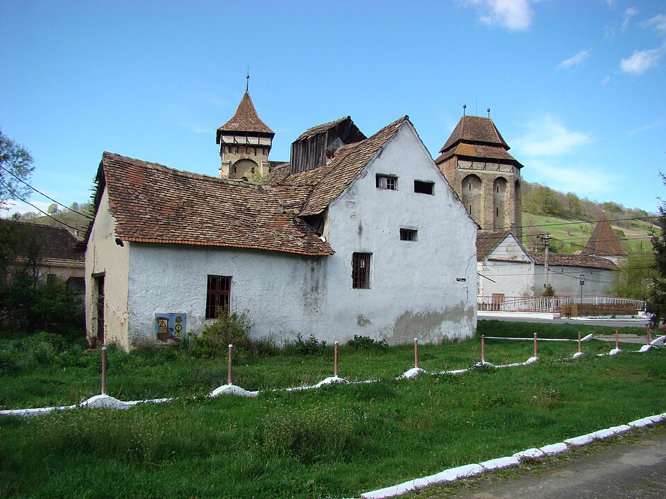 Intrarea și ansamblul în sezon rece.